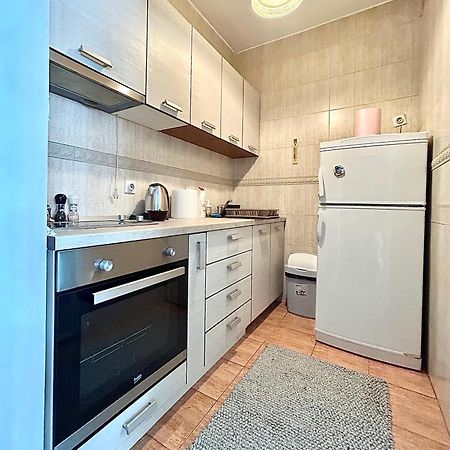 Cozy, Charming One Bedroom Apt Podgorica Exterior foto